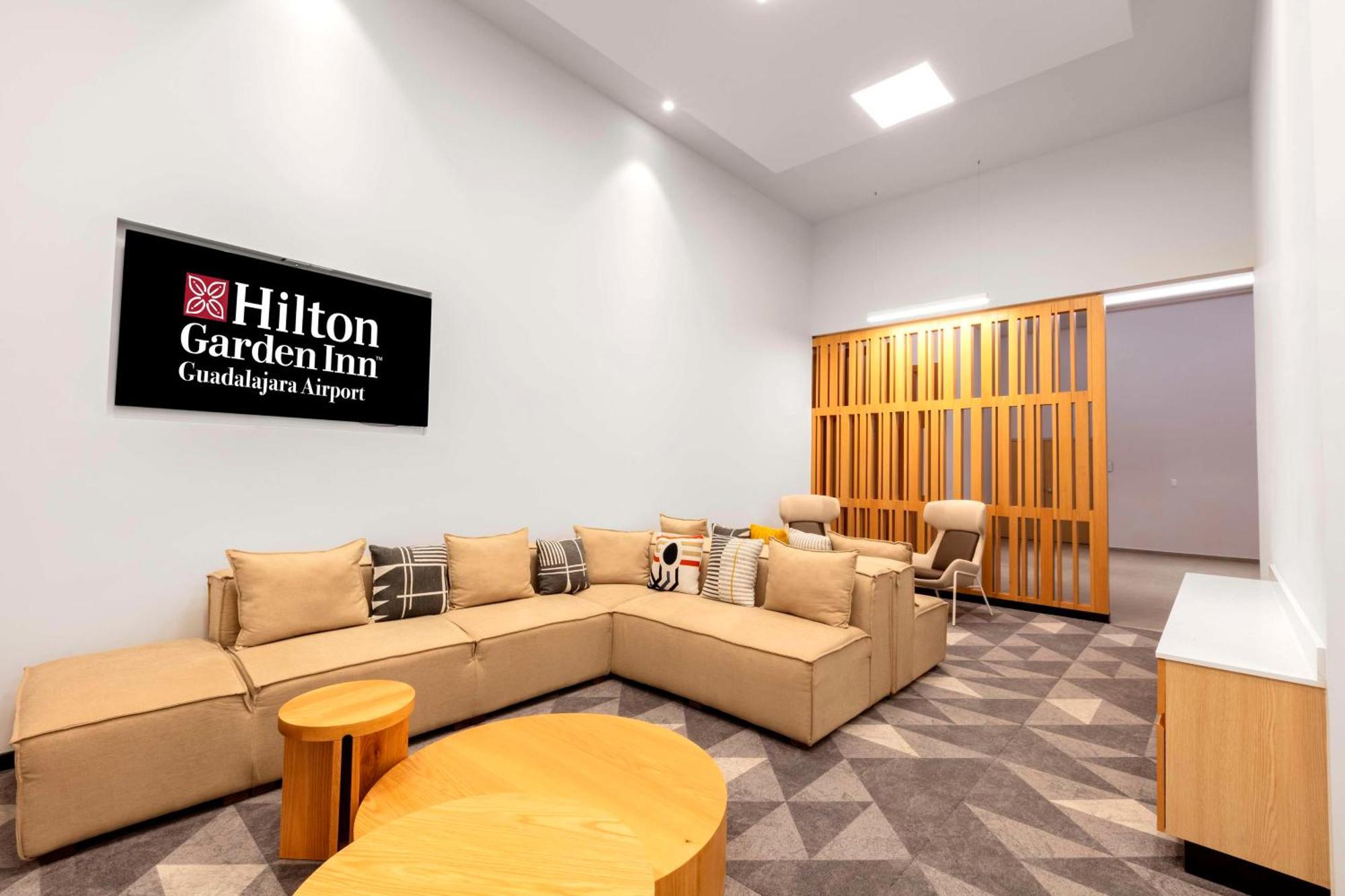 Hilton Garden Inn Guadalajara Airport El Zapote  外观 照片