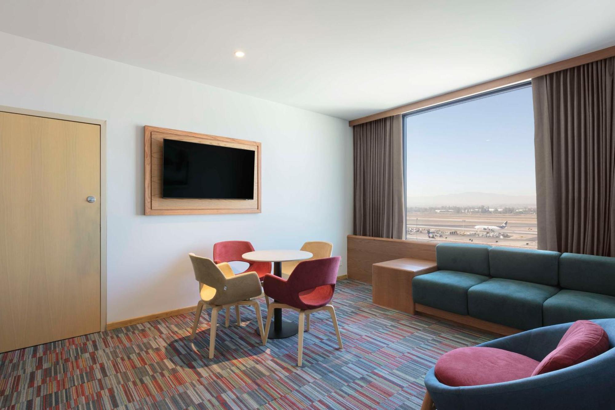 Hilton Garden Inn Guadalajara Airport El Zapote  外观 照片